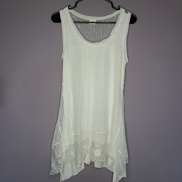Cupio White High Low Dress with Lace And Sheer Detail - Picture 6 of 10